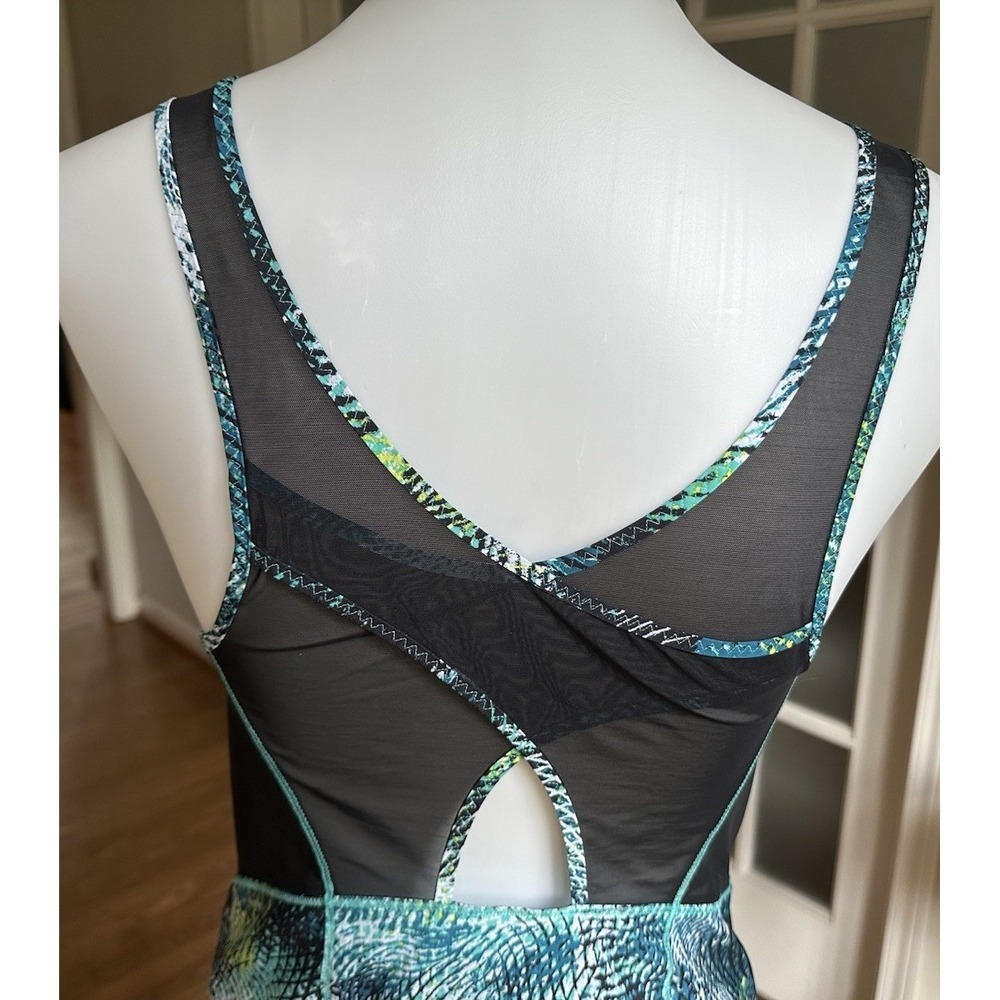 Lululemon Run with the Sun Tank Seawheeze Mo Money Bali Breeze Size 6 - Picture 4 of 5
